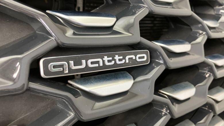 Audi Q5 50 TFSI e Quattro S Line 5dr S Tronic Estate